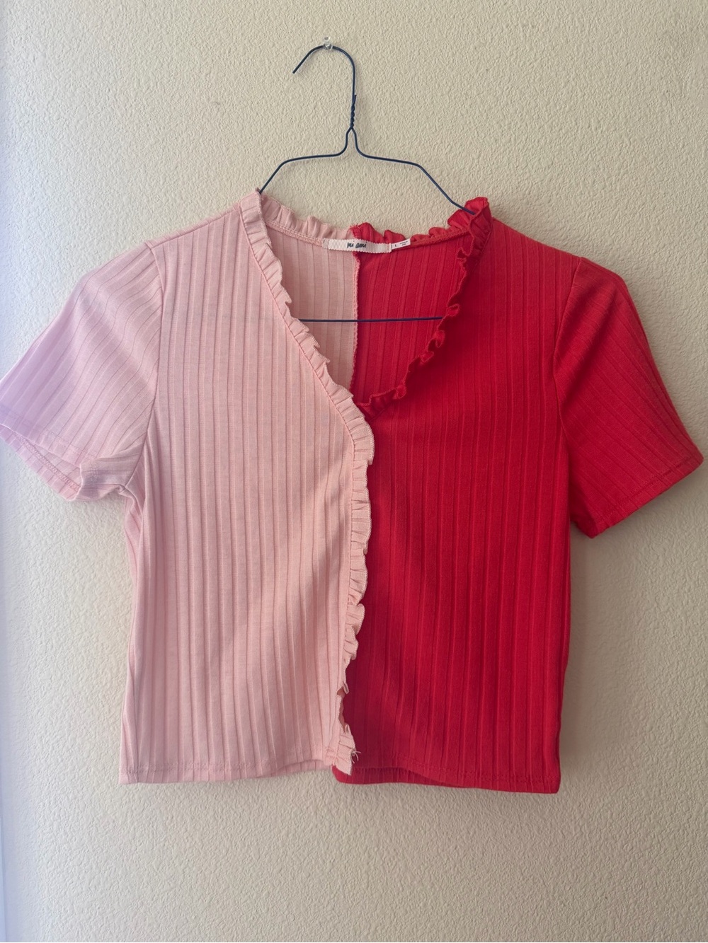 Pink & Red Ribbed Ruffle-Trim Short Sleeve Crop Top